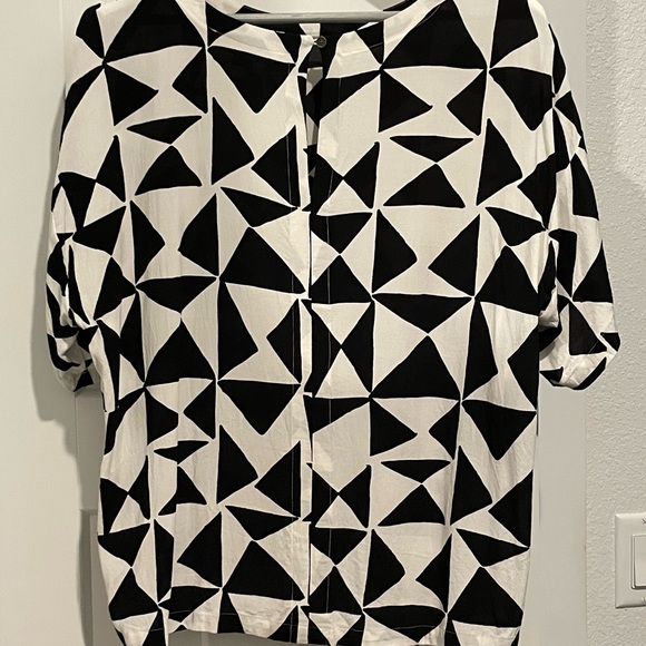 XL Linen Geo Shirt - Picture 5 of 5